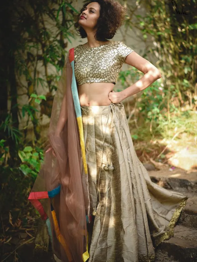 Ravishing gold Raw silkskirt