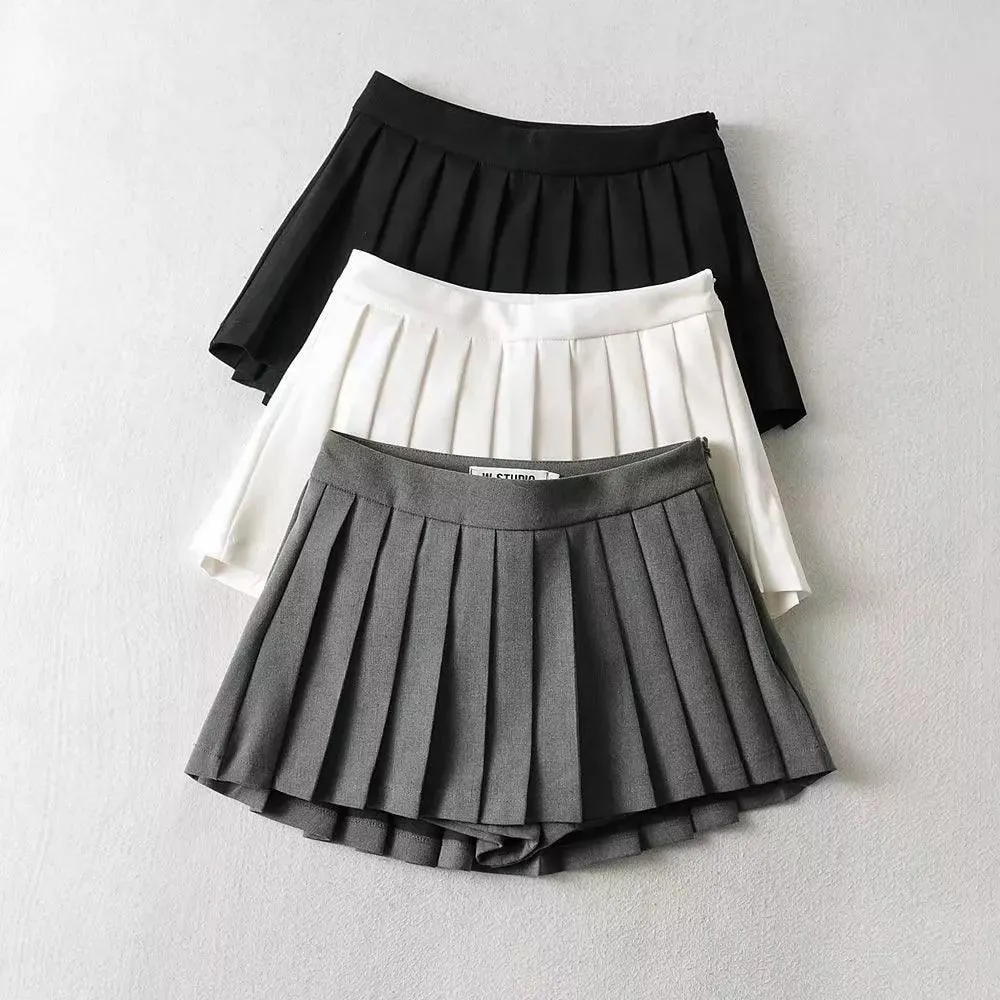 Vintage Pleated Mini Skirts: Stylish Korean Tennis Fashionista